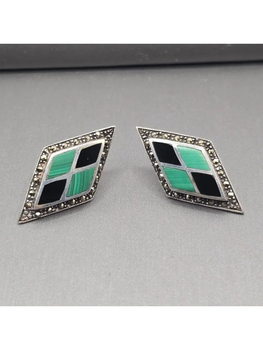 Sterling Silver Malachite Onyx Inlay Earrings Marcasite Border Artisan Signed A - Picture 1 of 12
